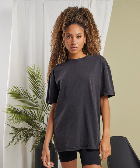 Build Your Brand Women’S Oversized Acid Wash Tee