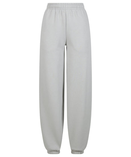 Build Your Brand Women’s Fluffy Sweatpants