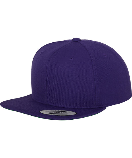 Flexfit by Yupoong The classic snapback