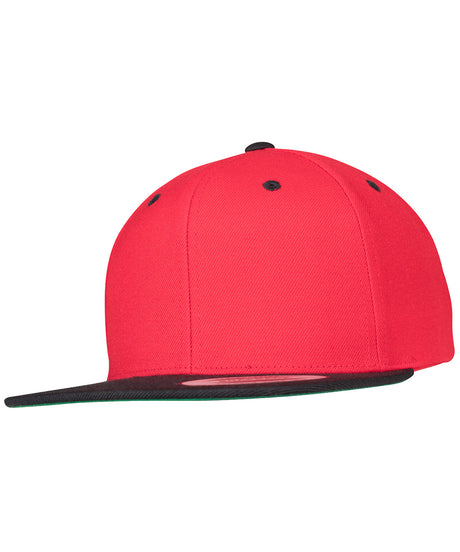 Flexfit by Yupoong The classic snapback 2-tone
